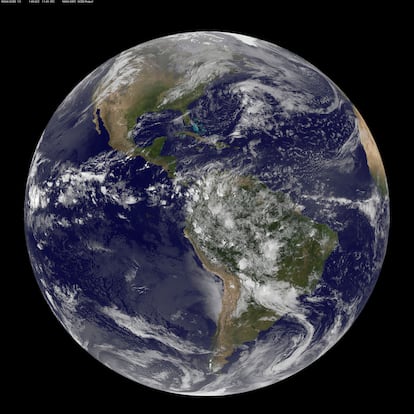 Vista del planeta Tierra desde el espacio.