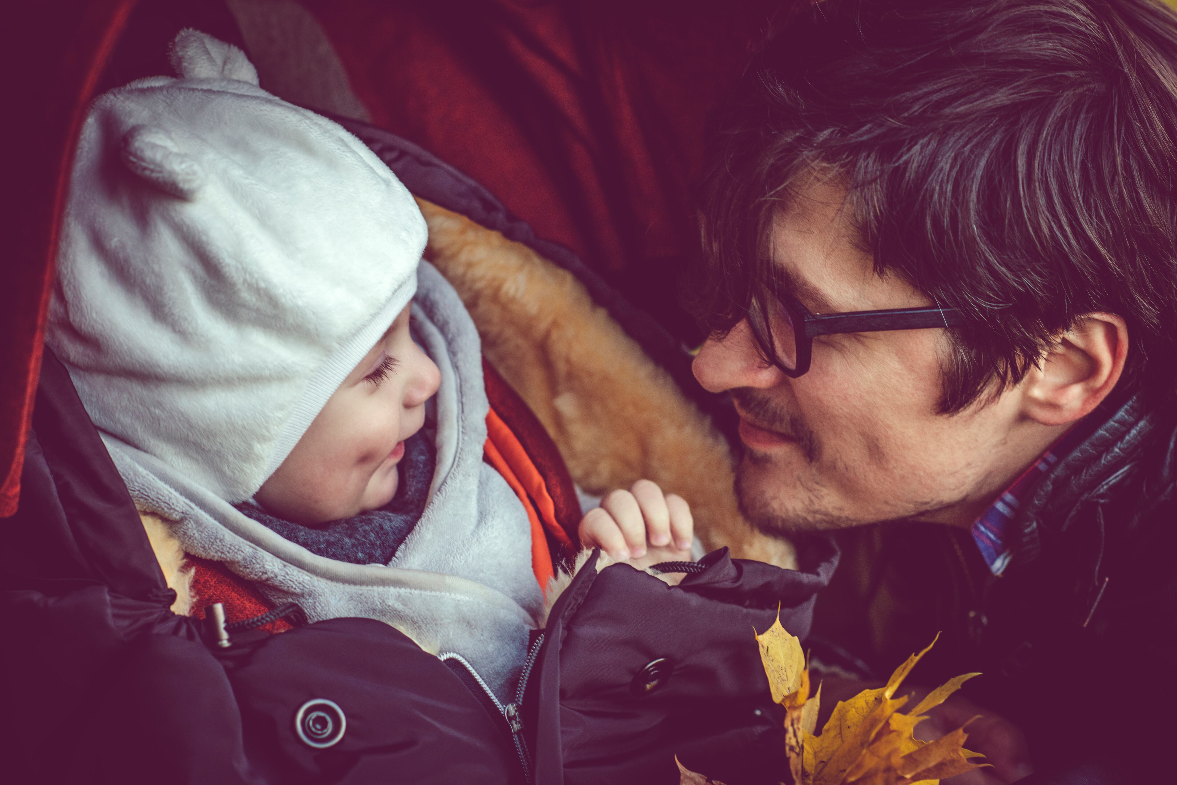 Romper con el modelo de paternidad patriarcal: cuando la biología se impone a la cultura