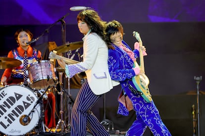 The Linda Lindas ejerciendo de teloneras de los Rolling Stones en el SoFi Stadium (Inglewood, California), el pasado 13 de julio.