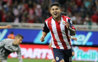 Eduardo L&oacute;pez celebra el primer gol 