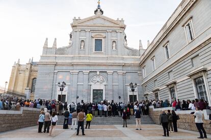 La catedral de la Almudena, durante el acto homenaje a las víctimas de abusos de la Iglesia, este lunes.