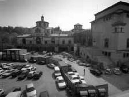 B 33307 - (14.3.2000) - Color - Espacio teatral del Mercat de les Flors en Montjuic, Bcn. - Foto : Vicens Gimenez -