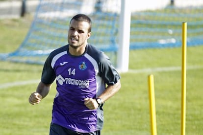 Pedro León, en un entrenamiento del Getafe el pasado viernes.