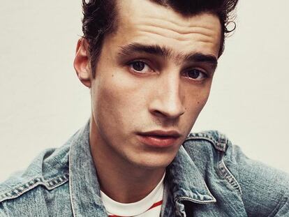 Adiós a las pinzas de depilar: ser unicejo está de moda