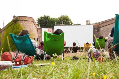 Cine de verano en los jardines del Castillo de Montjuic.