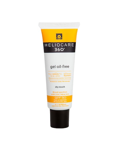 Terminamos como empezamos. Barrero y Ramos también saben que la mejor crema es un buen protector solar. "Gel Oil free de Heliocare ofrece una fotoprotección completa, tiene una textura muy ligera y nada grasa. Su fórmula permite protección contra todos los frentes: rayos UVB, UVA, visibles e infrarrojos".