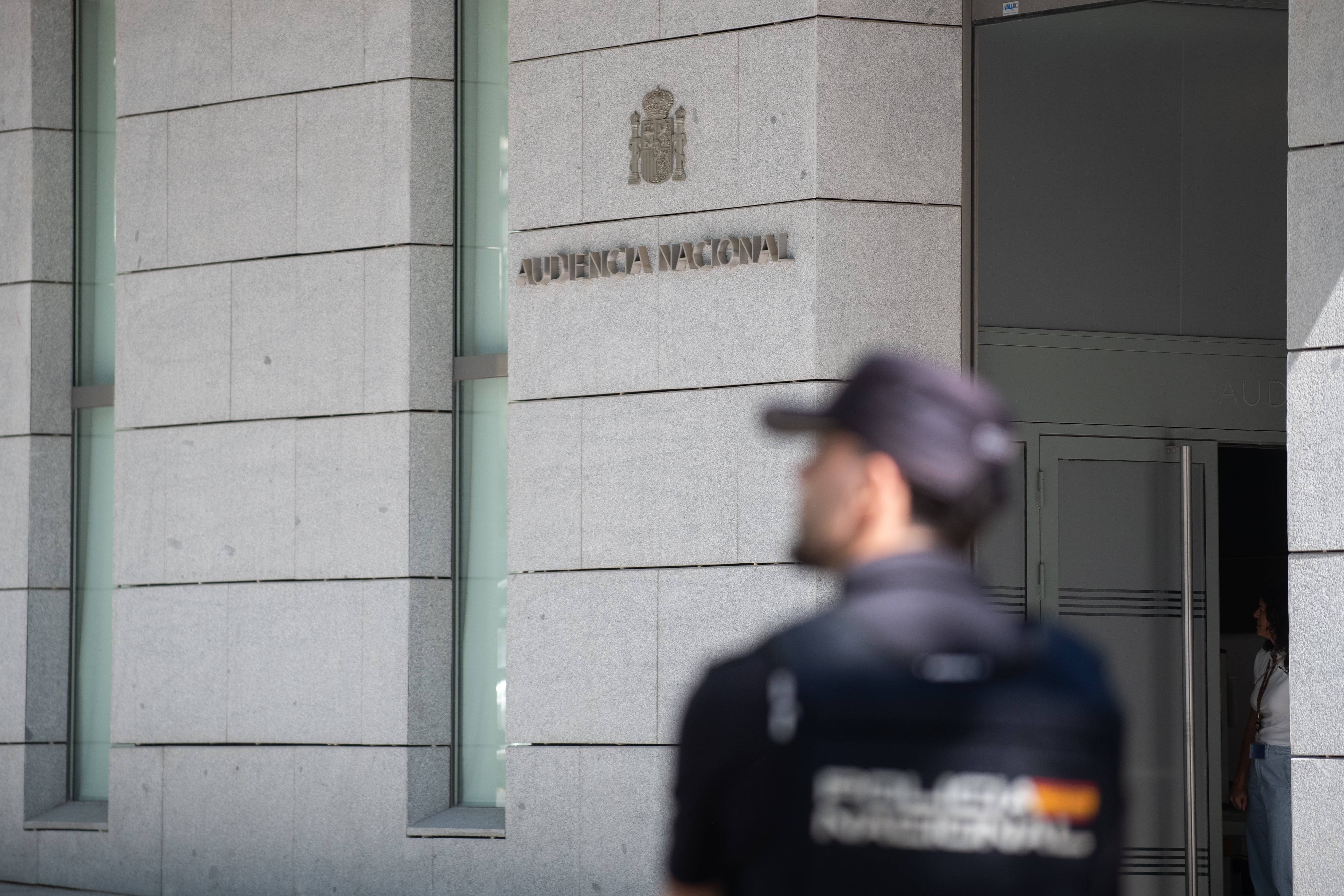 Un juez de la Audiencia Nacional propone juzgar al “líder” en España del grupo terrorista neonazi ‘The Base’