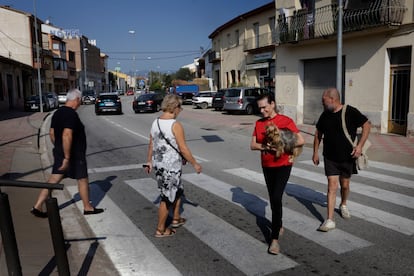 Varios vecinos de Riudarenes, en Girona.