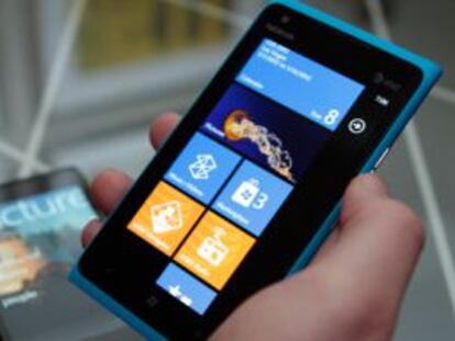 Moody's rebaja dos peldaños la nota crediticia de Nokia