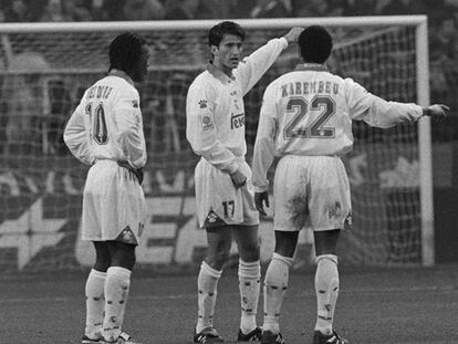 Seedorf, Panucci y Karembeu, en un partido del Madrid de enero de 1998.