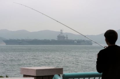El USS George Washington deja Hong Kong dirección Filipinas.