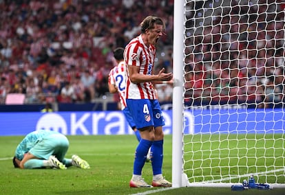 Gallagher se lamenta de una ocasión fallada por el Atlético