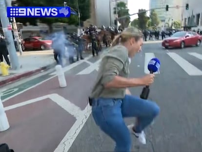 Una periodista australiana resulta herida por una bala de goma durante el tercer día de protestas en Los Ángeles.