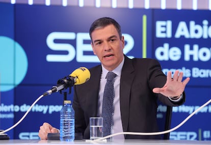 El presidente del Gobierno, Pedro Sánchez, durante su entrevista en la SER.