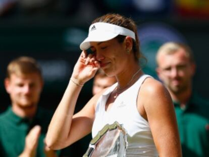 Muguruza llora tras la final.