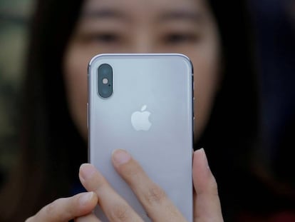 Un niño de 10 años consigue engañar al Face ID del iPhone X de su madre
