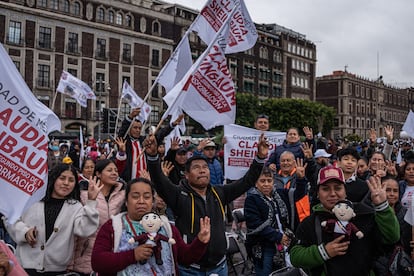 Miles de simpatizantes celebran las palabras de la presidenta. 