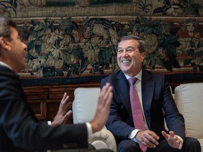 El consejero de Sanidad, Marciano Gómez, en una reunión con el presidente de la Generalitat, Carlos Mazón.