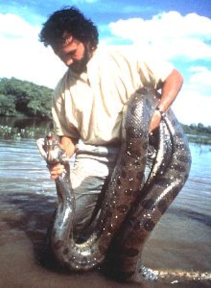 El biólogo Jesús Rivas, en una imagen del documental Tierra de Anaconda.