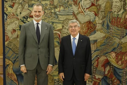 
Felipe VI recibió a Thomas Bach, que viajó a España con la Comisión del Refugio Olímpico para firmar un memorándum de colaboración con el Comité Olímpico Español y el Ministerio de Integración, Seguridad Social y Migraciones.