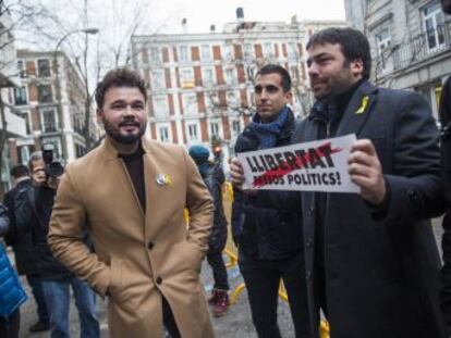 Diversos membres d ERC donen suport al líder de la formació durant la vista en la qual s ha de decidir si es manté o no l empresonament de l exvicepresident