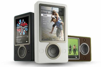 Fotografía distribuida ayer por Microsoft de los diversos modelos de Zune.