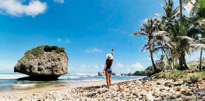 Bathsheba, un pueblo de pescadores con playas de fuerte oleaje.