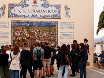Un grupo de turistas en Ronda (Málaga)