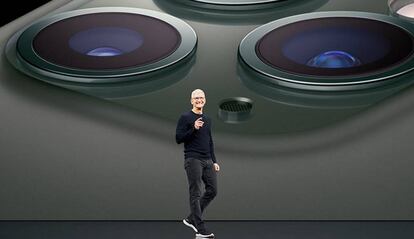 Tim Cook en el escenario de la presentación de los nuevos iPhone 11.