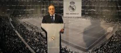 Florentino Pérez, presidente del Real Madrid, durante una comparecencia en el palco de honor del estadio Santiago Bernabéu. EFE/Archivo
