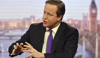 El primer ministros brit&aacute;nico, David Cameron, ayer, en una entrevista en los estudios de la BBC en Londres.