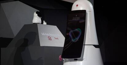 Los tres robots presentados por LG en CES 2017.