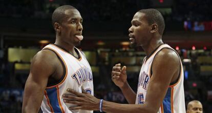 Kevin Durant y Serge Ibaka.