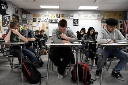 Estudiantes en un instituto en Pomona, el pasado mes de febrero.