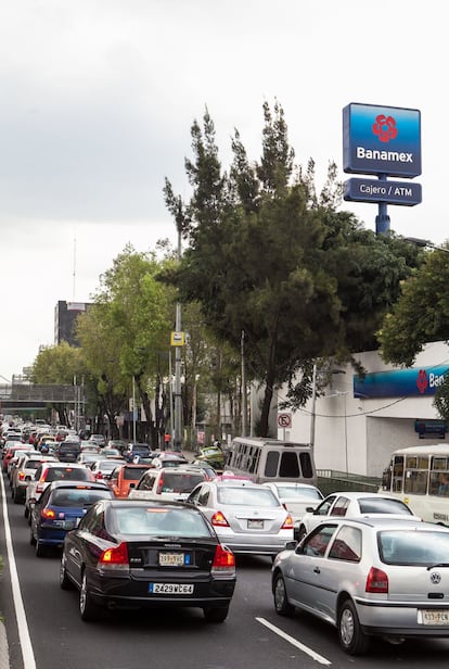 Vista actual de avenida Tlalpan, San Antonio Abad.