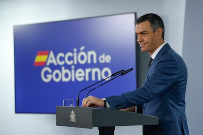 El presidente del Gobierno, Pedro Sánchez da una rueda de prensa tras el Consejo de Ministros celebrado en el palacio de La Moncloa en Madrid el pasado martes.