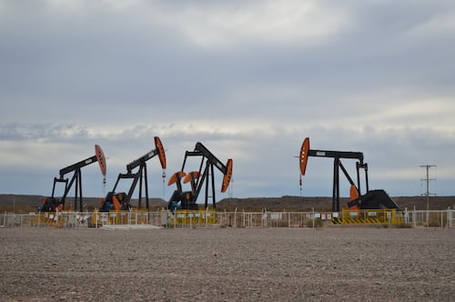 Siete petroleras se unen para la construcción de un oleoducto de 600 km en el yacimiento de Vaca Muerta