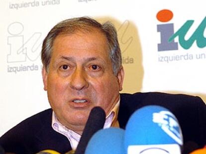 El ex diputado de IU Felipe Alcaraz explica su decisión de no presentarse al puesto de coordinador general.