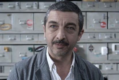 Ricardo Darín, el ferretero solitario y maniaco de<i> Un cuento chino.</i>