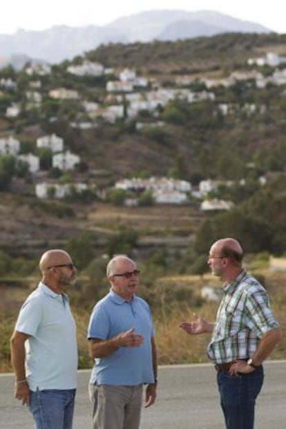 Gary Miles, Philip Smalley y Mario Blancke.