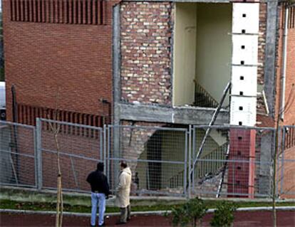 Estado en el que han quedado las instalaciones de Telefónica en Arrigorriaga.