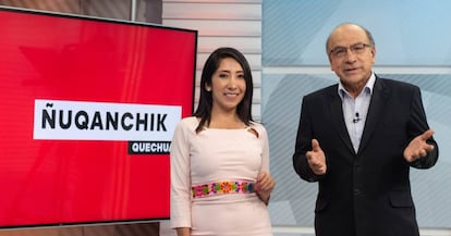 Clodomiro Landeo e Iris Cárdenas, conductores del noticiario en quechua ‘Ñoqanchik’.