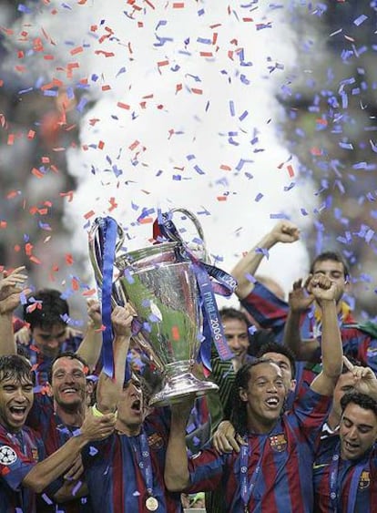 El Barça celebra el triunfo en 2006.