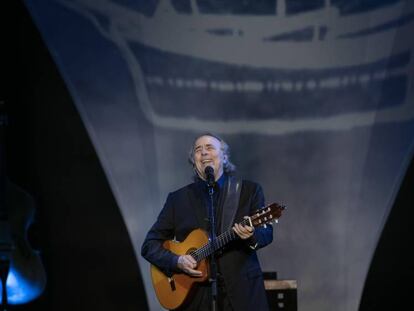 Serrat, durante el concierto del viernes en Peralada.