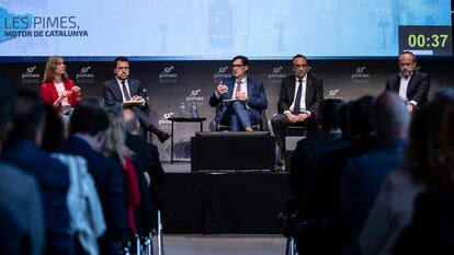 Los candidatos a la Generalitat, Jéssica Albiach, Pere Aragonès, Salvador Illa,  Alejandro Fernandez y Josep Rull, en un debate electoral, el pasado 15 de abril en Barcelona.
