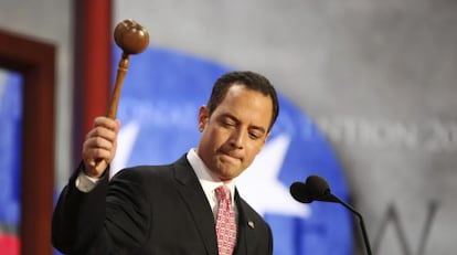 El presidente del Comité Nacional Republicano, Reince Preibus, declara abierta la Convención.