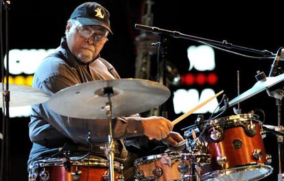 El baterista Jimmy Cobb durante una actuación en el Festival de Jazz de Vitoria.