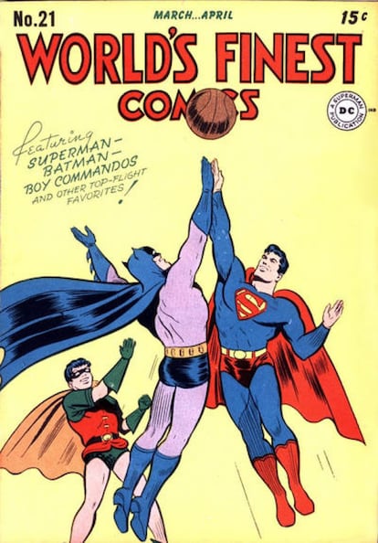 Batman y Superman se han reunido en innumerables ocasiones. Incluso en la tierna primera mitad del siglo XX. 'World's Finest', el cómic en el que se cruzaban mes a mes, dejaban portadas como esta.