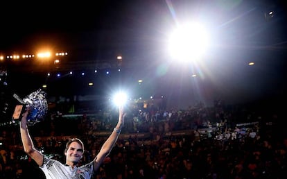 Federer celebra su triunfo en el Open de Australia