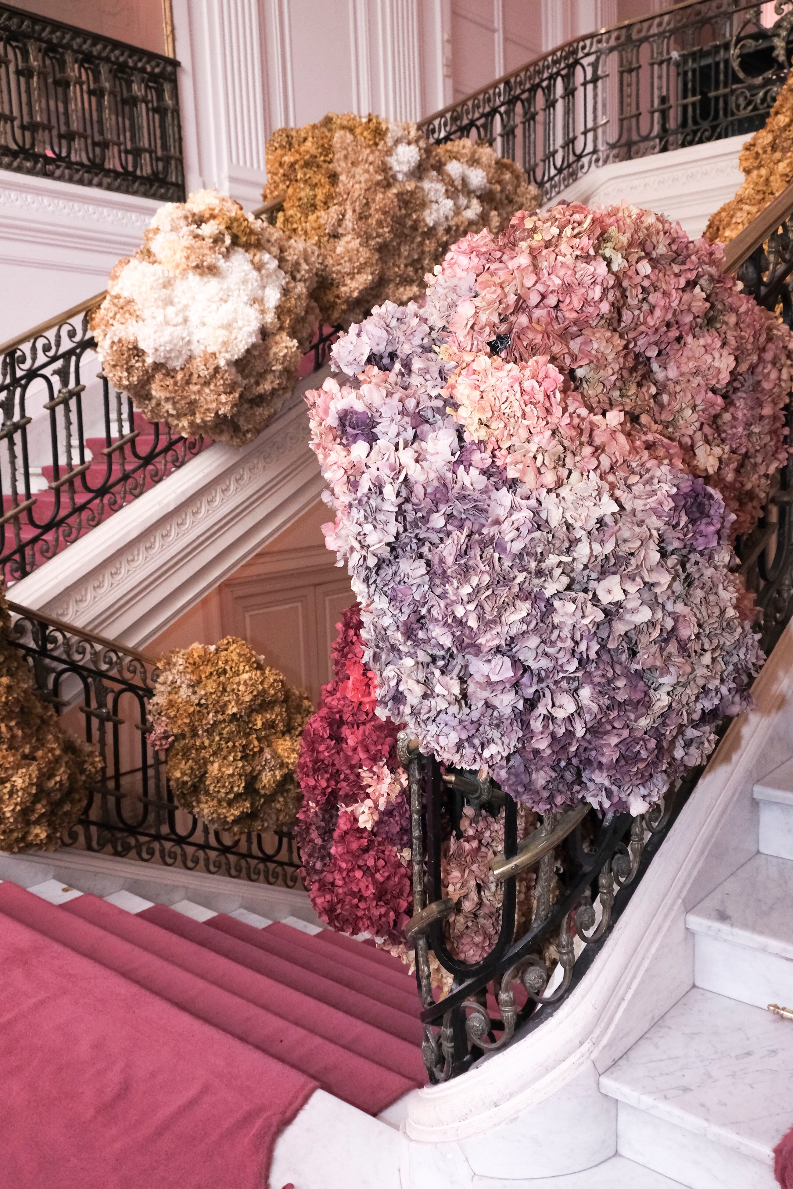 La artista logró utilizar las mismas flores que decoraron el Museo del Prado gracias un avanzado método de conservación.